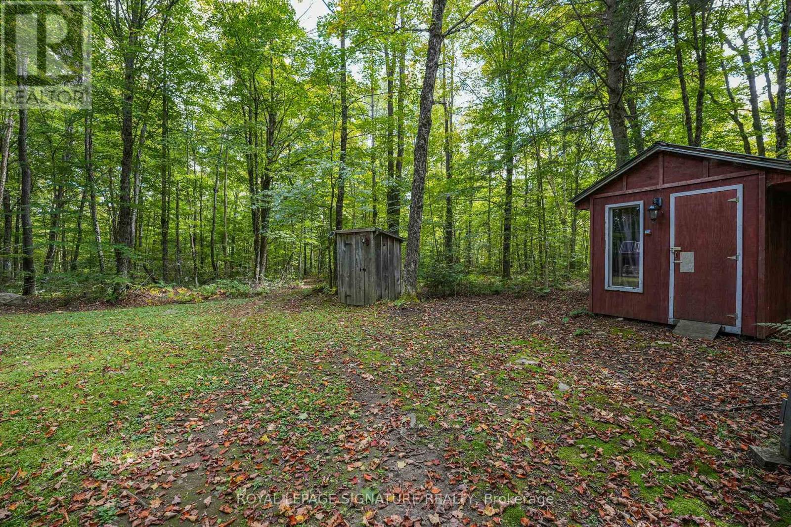 4177 KENNISIS LAKE ROAD - 41