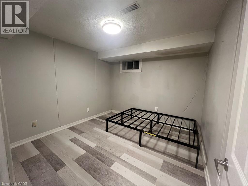 5002 WILLOWOOD Drive Unit# Basement, Mississauga — photo 4