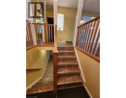 364 Lakeview Drive, Waterloo, ON N2L4Z6 Photo 9