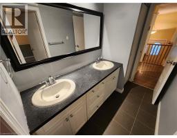 364 Lakeview Drive, Waterloo, ON N2L4Z6 Photo 15