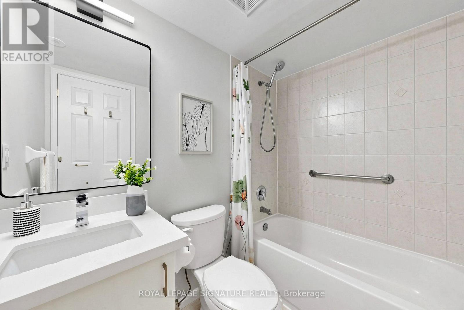 #153 306 JOHN STREET - 30