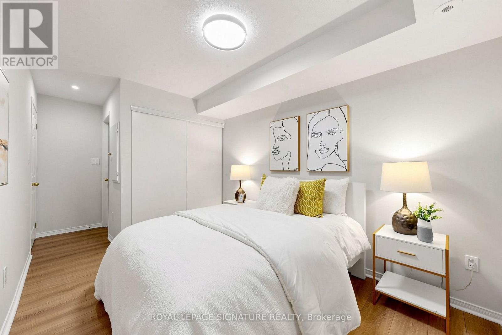 #153 306 JOHN STREET - 23