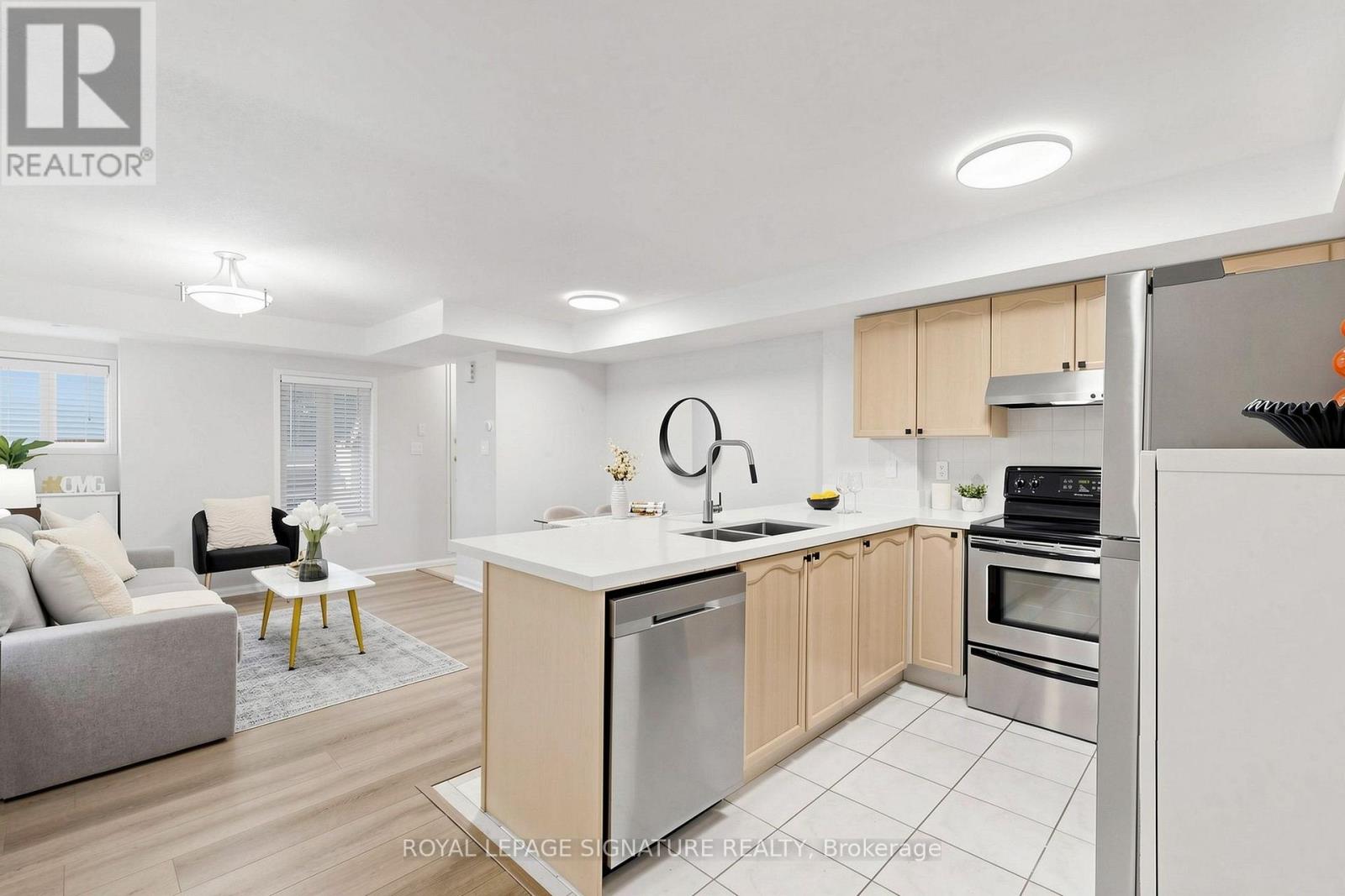 #153 306 JOHN STREET - 17