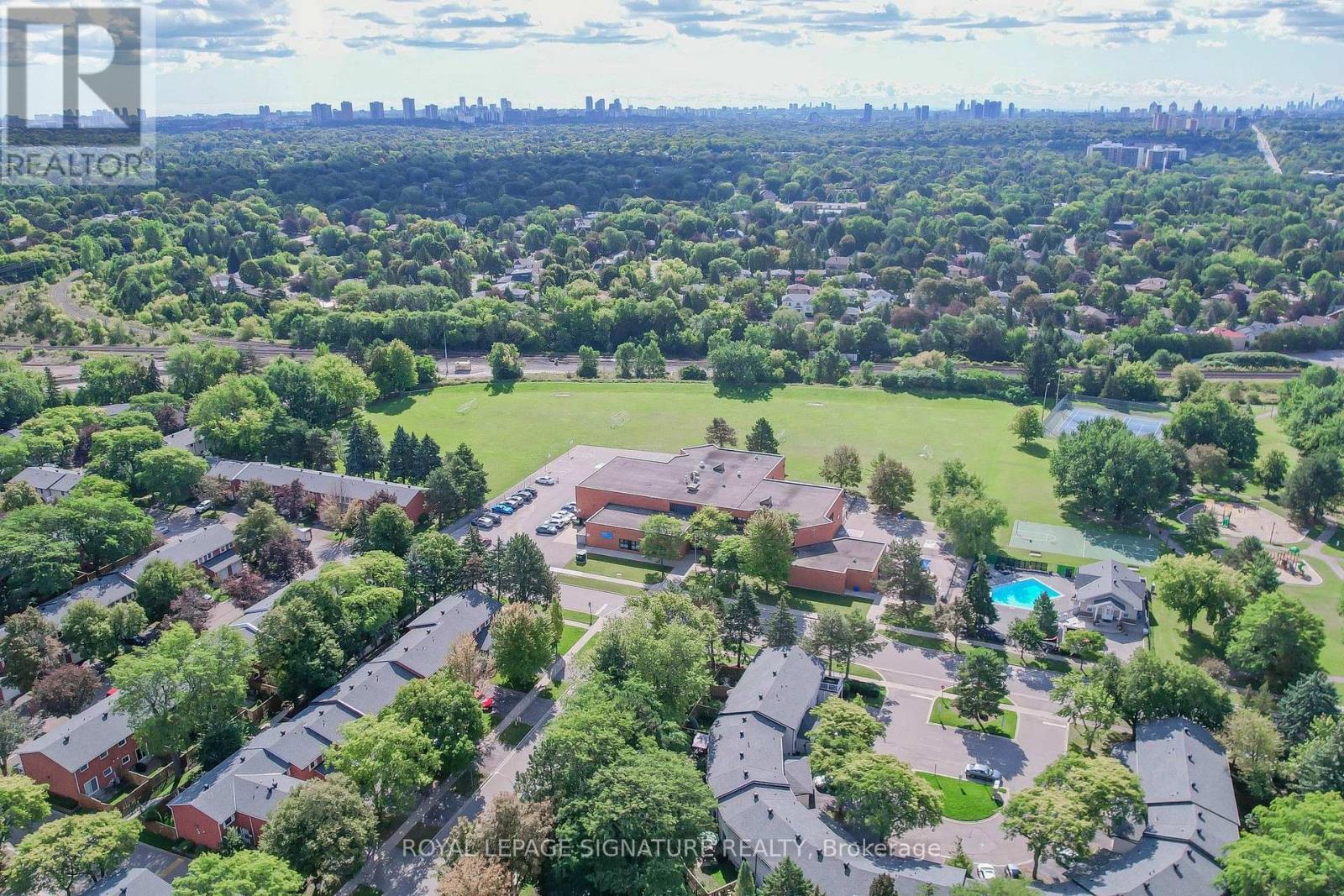 #153 306 JOHN STREET - Image 42