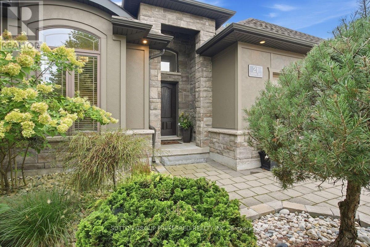 21 CAVERHILL CRESCENT, Middlesex Centre (Komoka) — photo 4