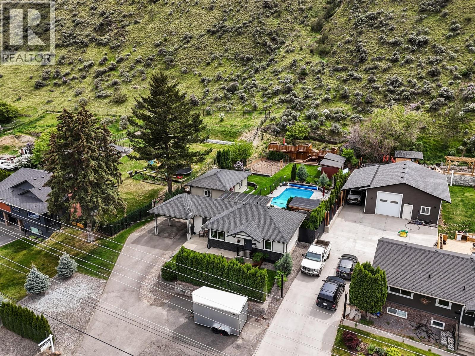 2015 Valleyview Drive - 32