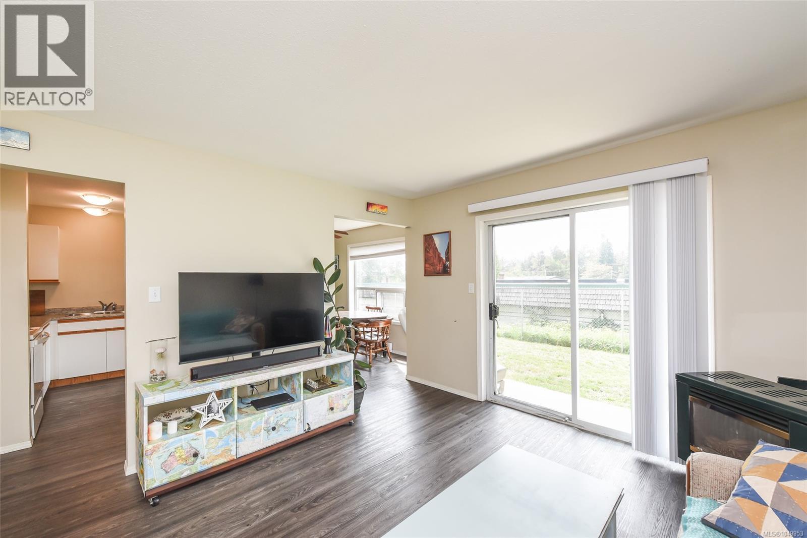 #105 123 Back Rd - 6