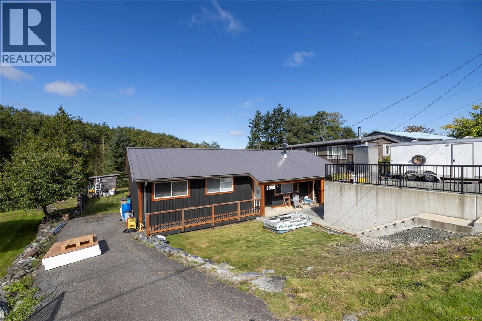 Property for sale at 6960 Quatse Cres