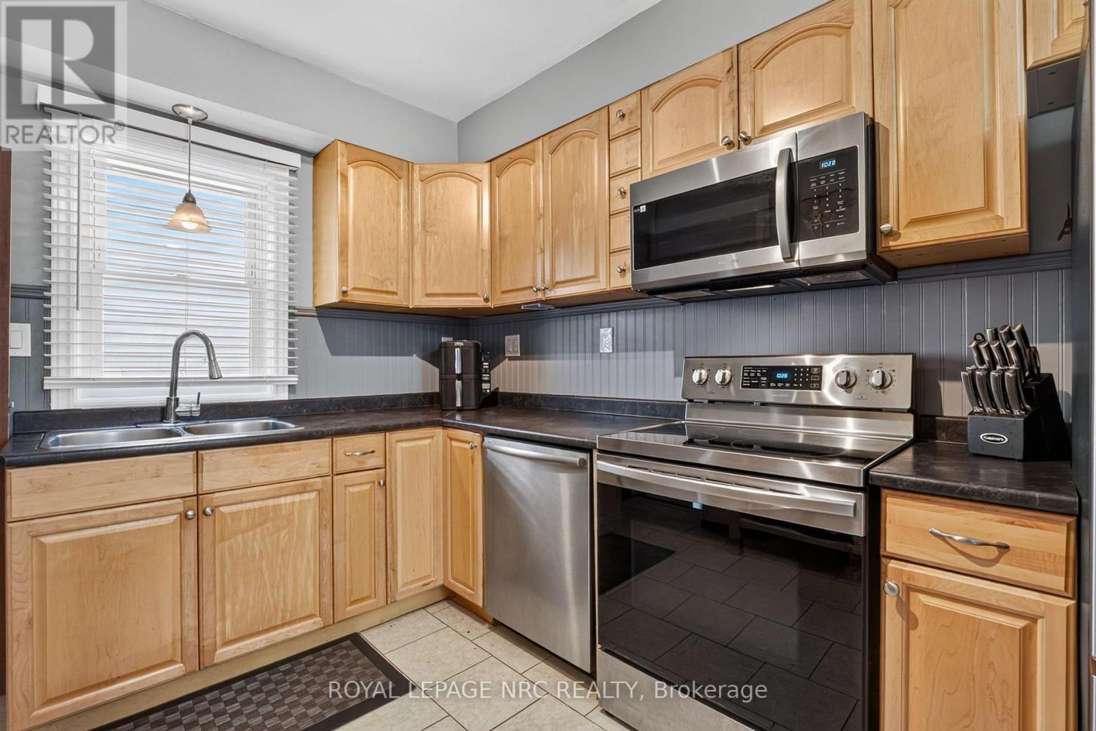 26 LYNDON STREET W, Thorold (Thorold Downtown) — photo 12
