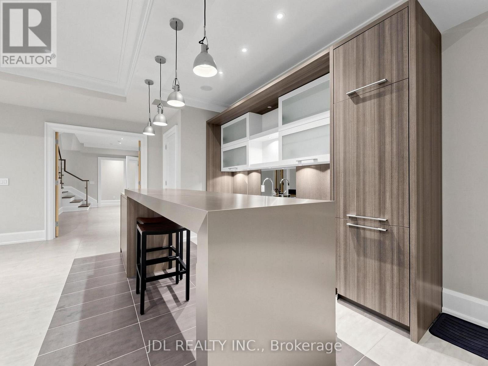 105 ARJAY CRESCENT - 39