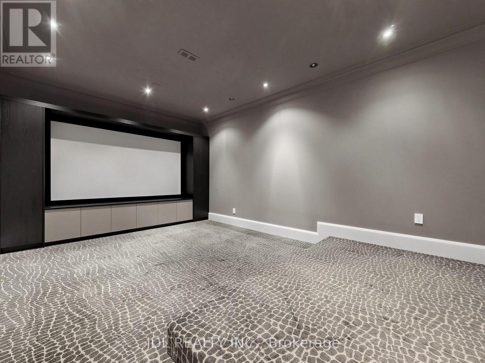 105 ARJAY CRESCENT - 41