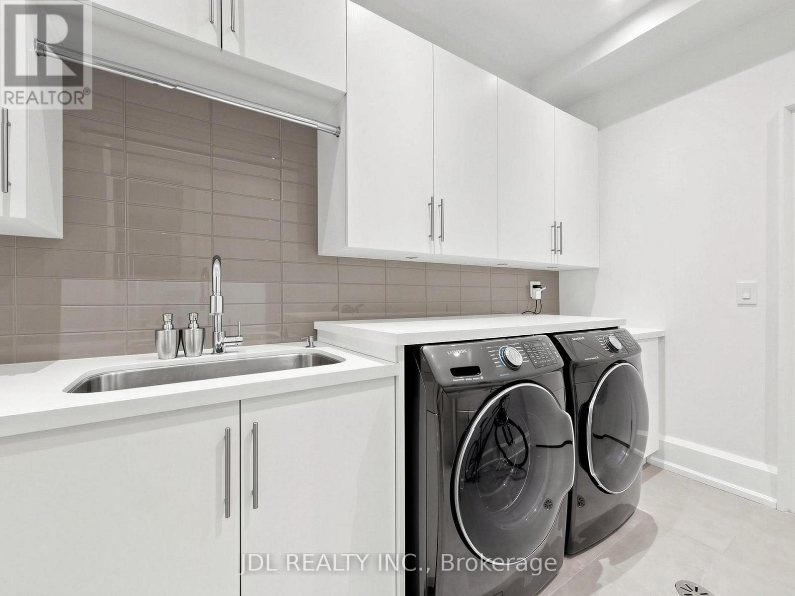 105 ARJAY CRESCENT - 43