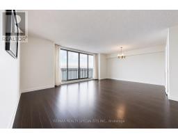 1207 - 33 Harbour Square, Toronto, ON M5J2G2 Photo 7