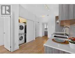 807 - 128 Fairview Mall Drive, Toronto, ON M2J0E8 Photo 11
