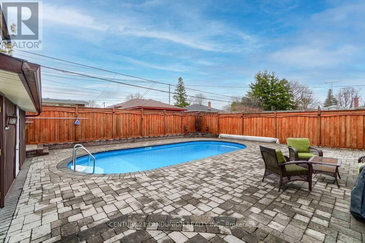 371 ELIZABETH STREET, Oshawa (McLaughlin)