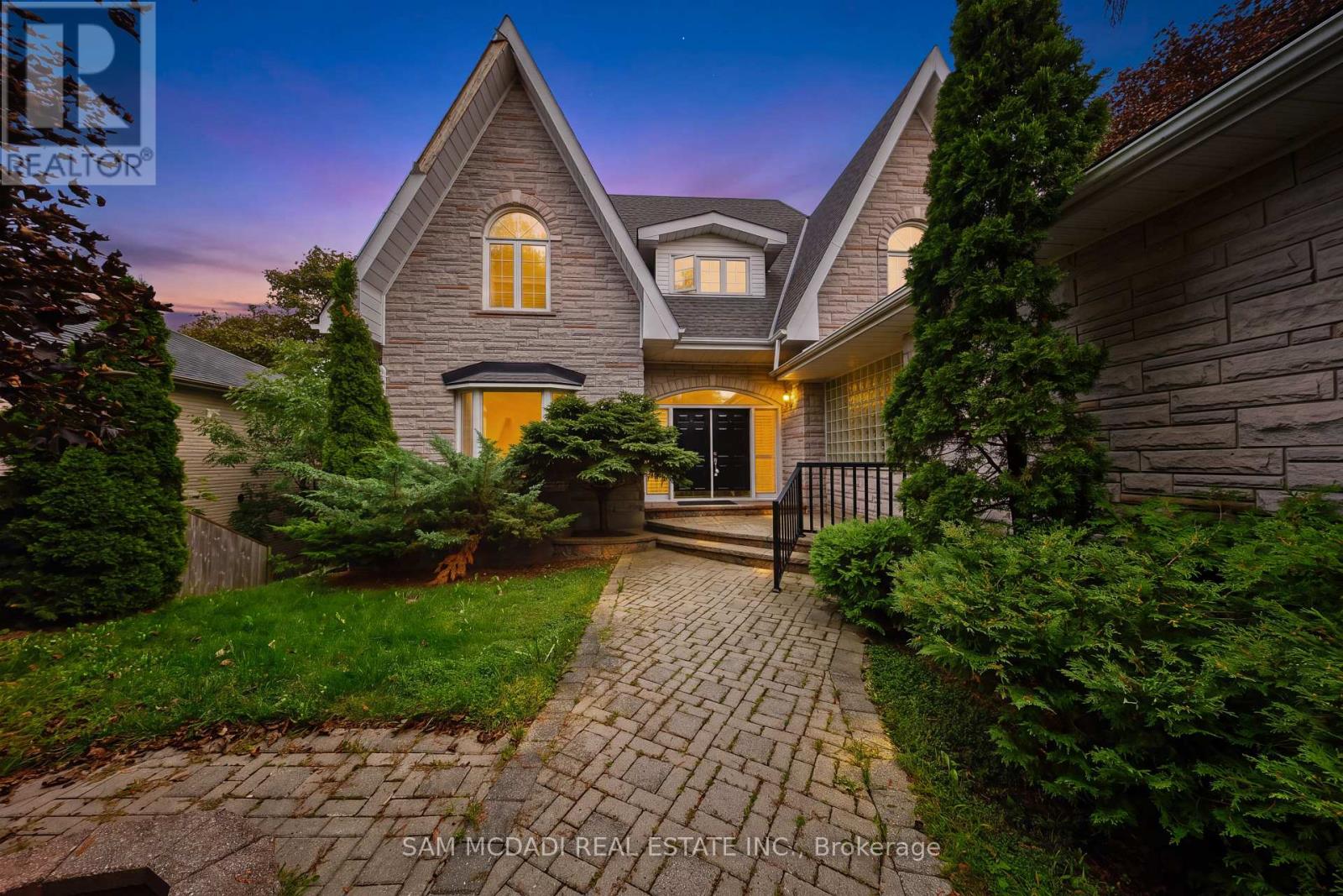 41 COOPERAGE CRESCENT, Richmond Hill (Westbrook)