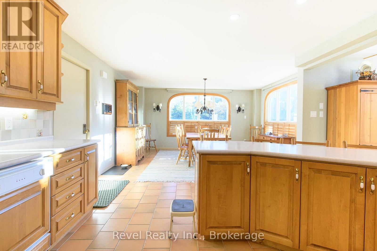 150 WYANDOT COURT, Blue Mountains — photo 9