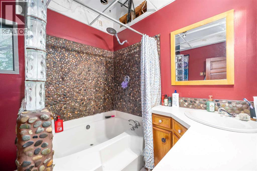 437 1 Avenue NW - 15