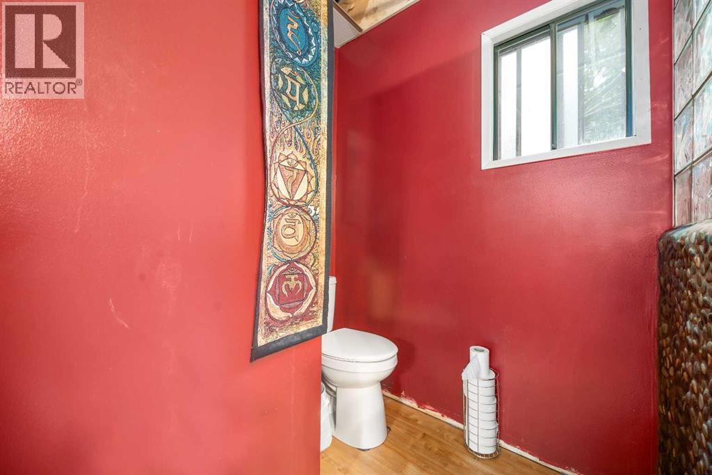 437 1 Avenue NW - Image 16
