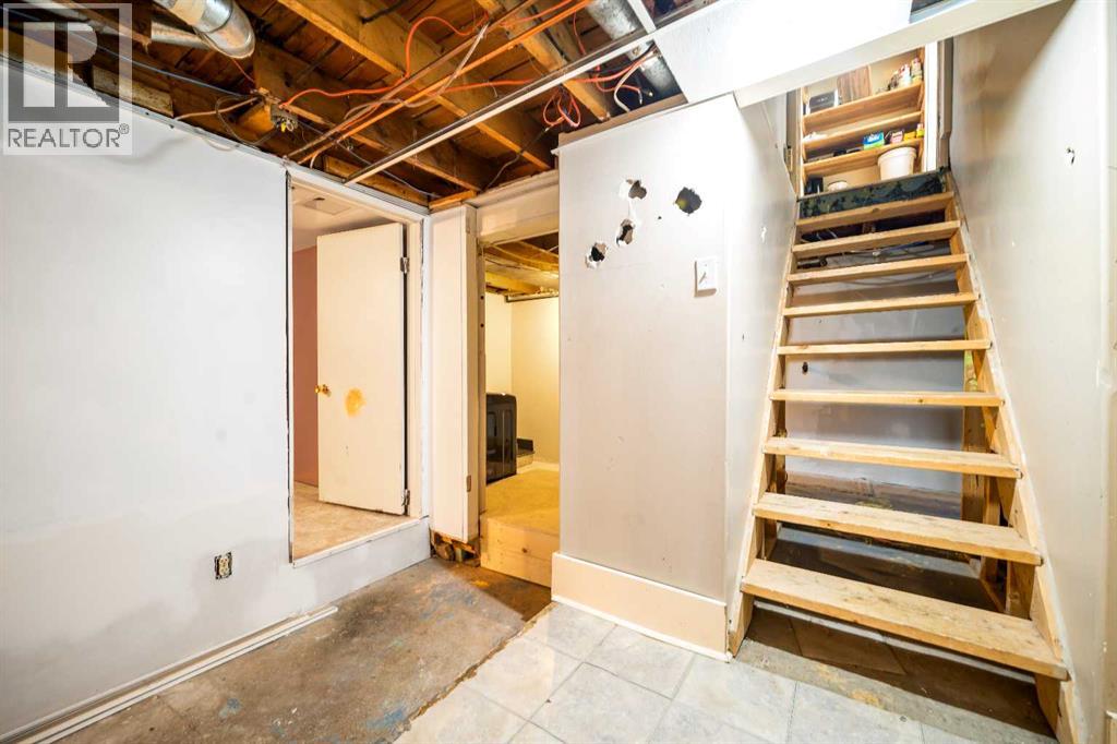 437 1 Avenue NW - Image 17