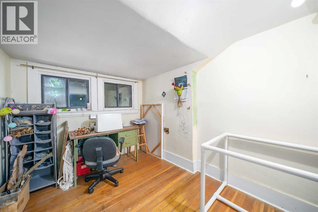 437 1 Avenue NW - Image 19