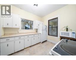 Storage - 437 1 Avenue Nw, Medicine Hat, AB T1A6R9 Photo 12
