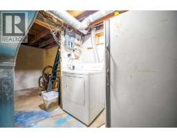 437 1 Avenue Nw, Medicine Hat, AB T1A6R9 Photo 28