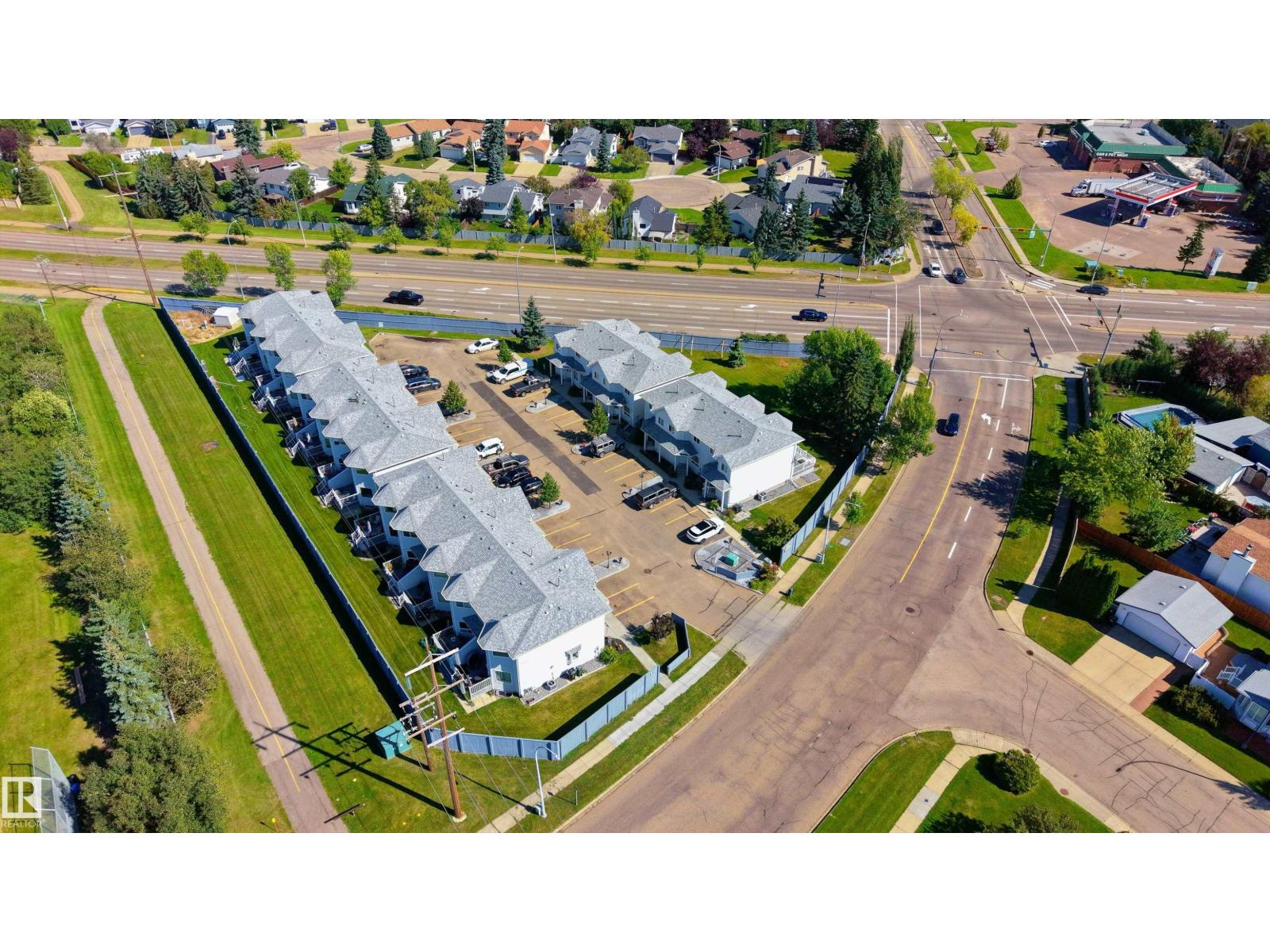 #15 10 CRANBERRY DR - 32