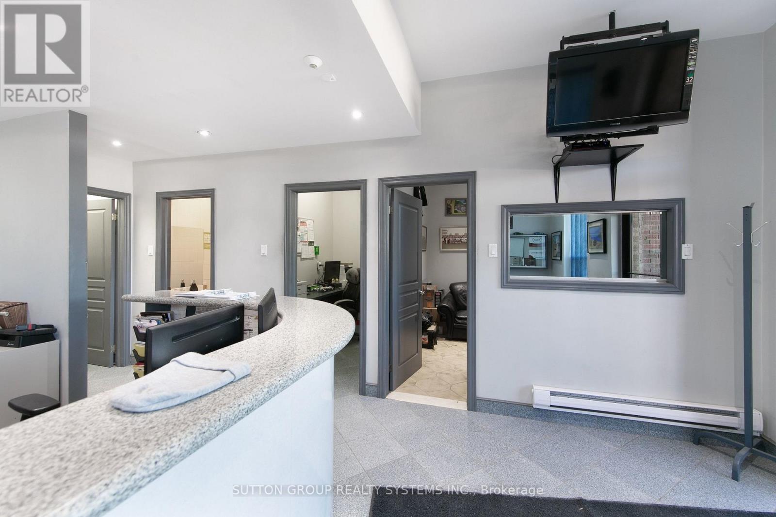 25 & 29 MILFORD AVENUE, Toronto (Brookhaven-Amesbury) — photo 3