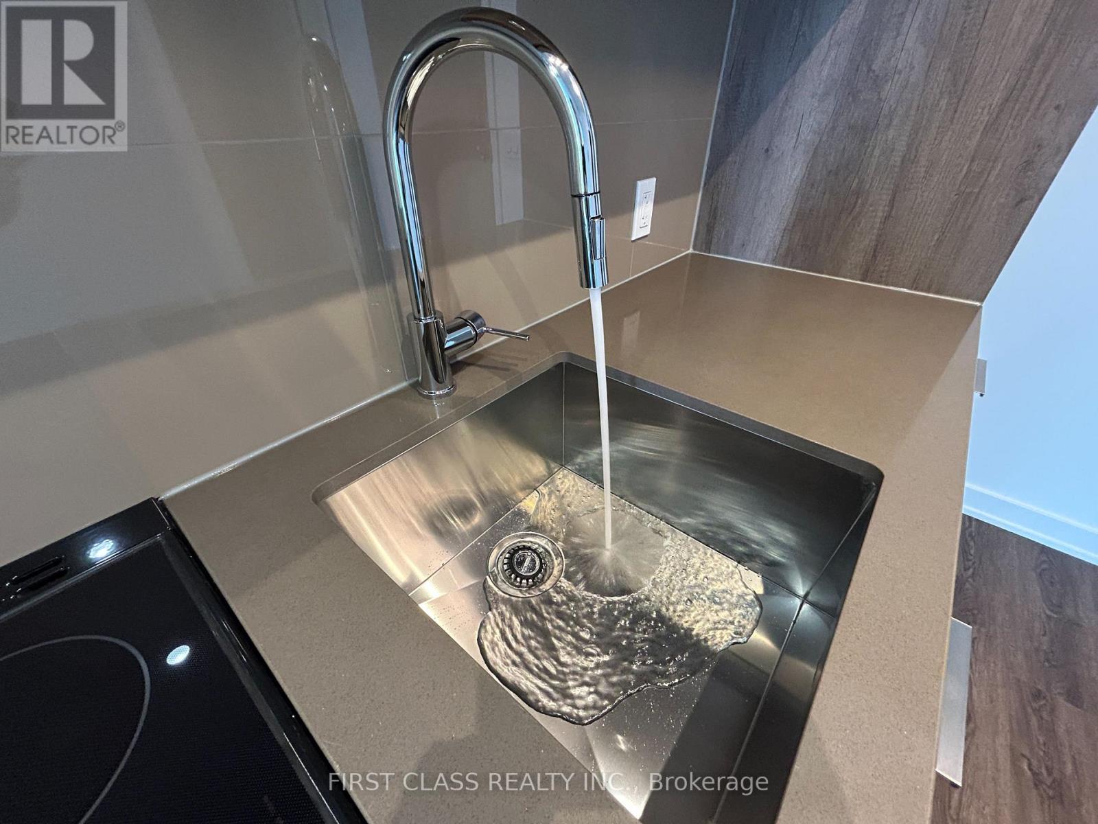 7003 - 448 BURNHAMTHORPE ROAD W, Mississauga (City Centre) — photo 12