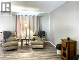 2pc Bathroom - 4516 45 Street, Rycroft, AB T0H3A0 Photo 7
