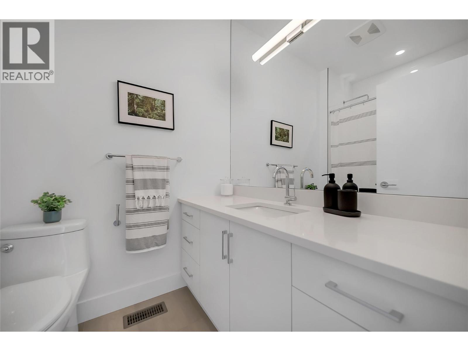 154 2100 Campbell Place, West Kelowna