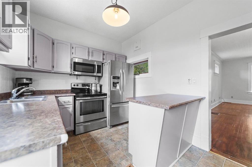 Listing photo – 4806 53 Street, Stettler