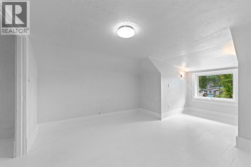 Listing photo – 4806 53 Street, Stettler