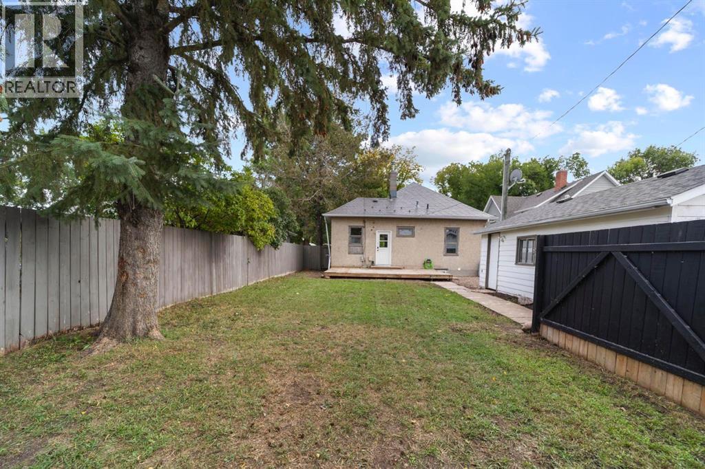 Listing photo – 4806 53 Street, Stettler