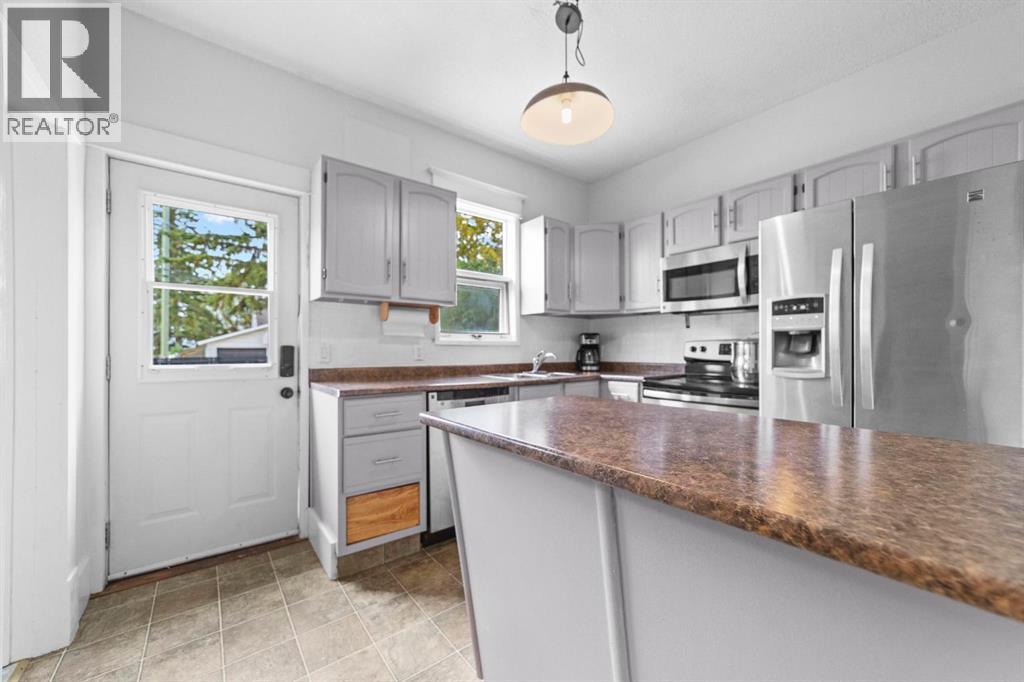 Listing photo – 4806 53 Street, Stettler