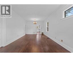 Family room - 4806 53 Street, Stettler, AB T0C2L2 Photo 6
