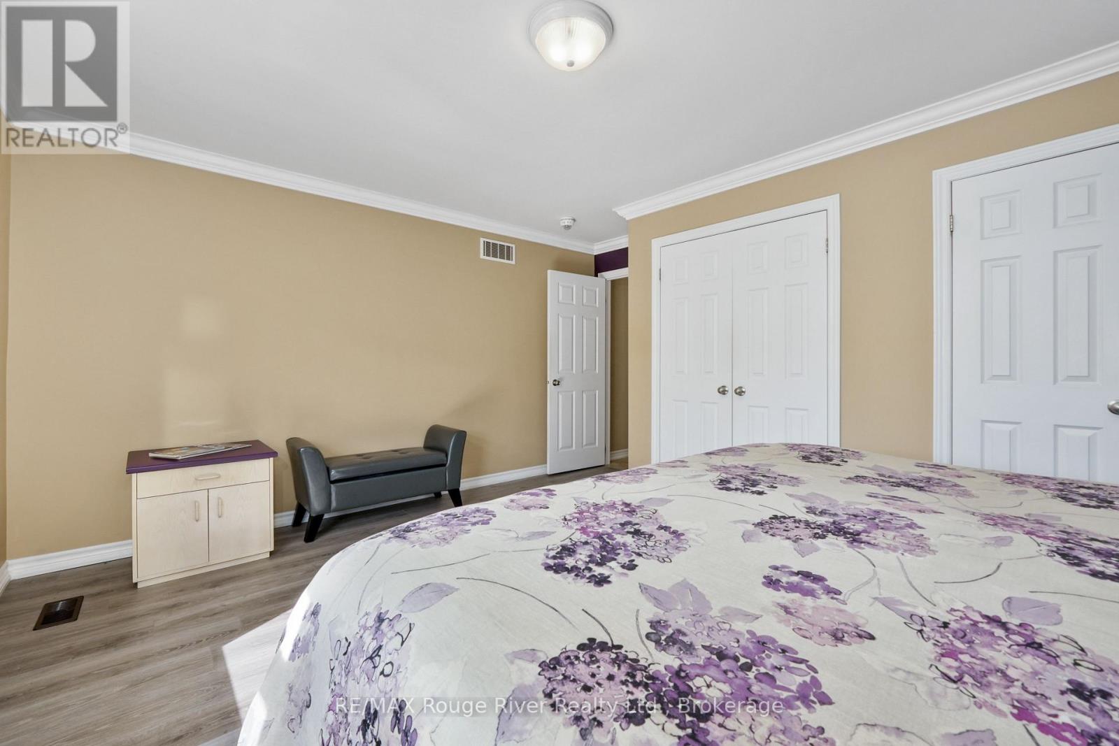 378 LONSBERRY DRIVE - 13