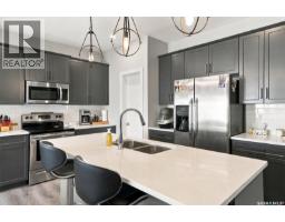 4pc Ensuite bath - 311 Dagnone Crescent, Saskatoon, SK S7V0P7 Photo 8