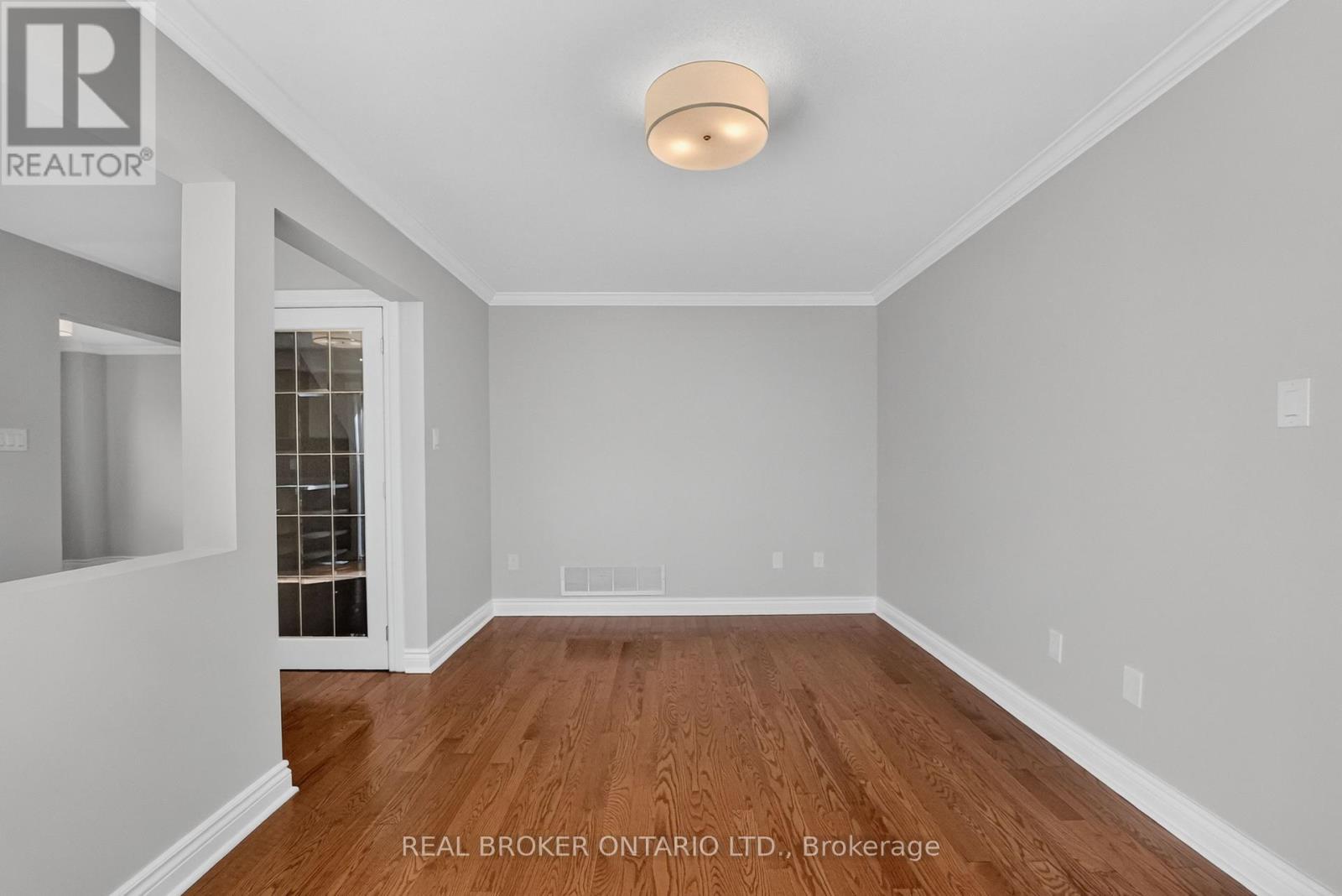 56 BANNOCK CRESCENT photo 16
