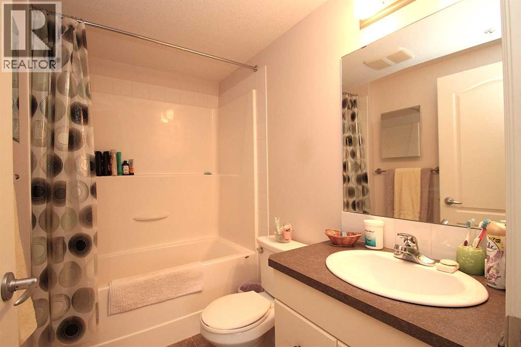 Listing photo – 114, 6 Michener Boulevard, Red Deer