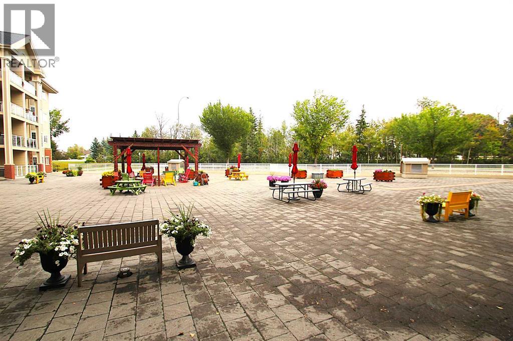 #114 6 Michener Boulevard - 21