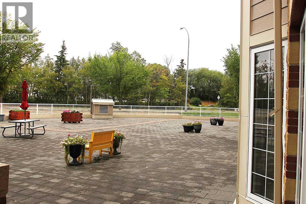Listing photo – 114, 6 Michener Boulevard, Red Deer