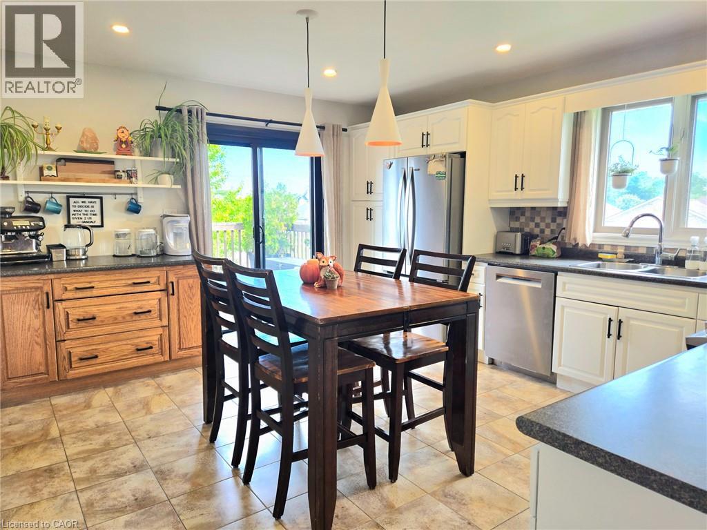 1 DRIFTWOOD Drive, Simcoe — photo 6