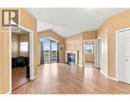 Living room - 309, 1095 Timberline Drive, Fort Mcmurray, AB T9K1Y7 Photo 6