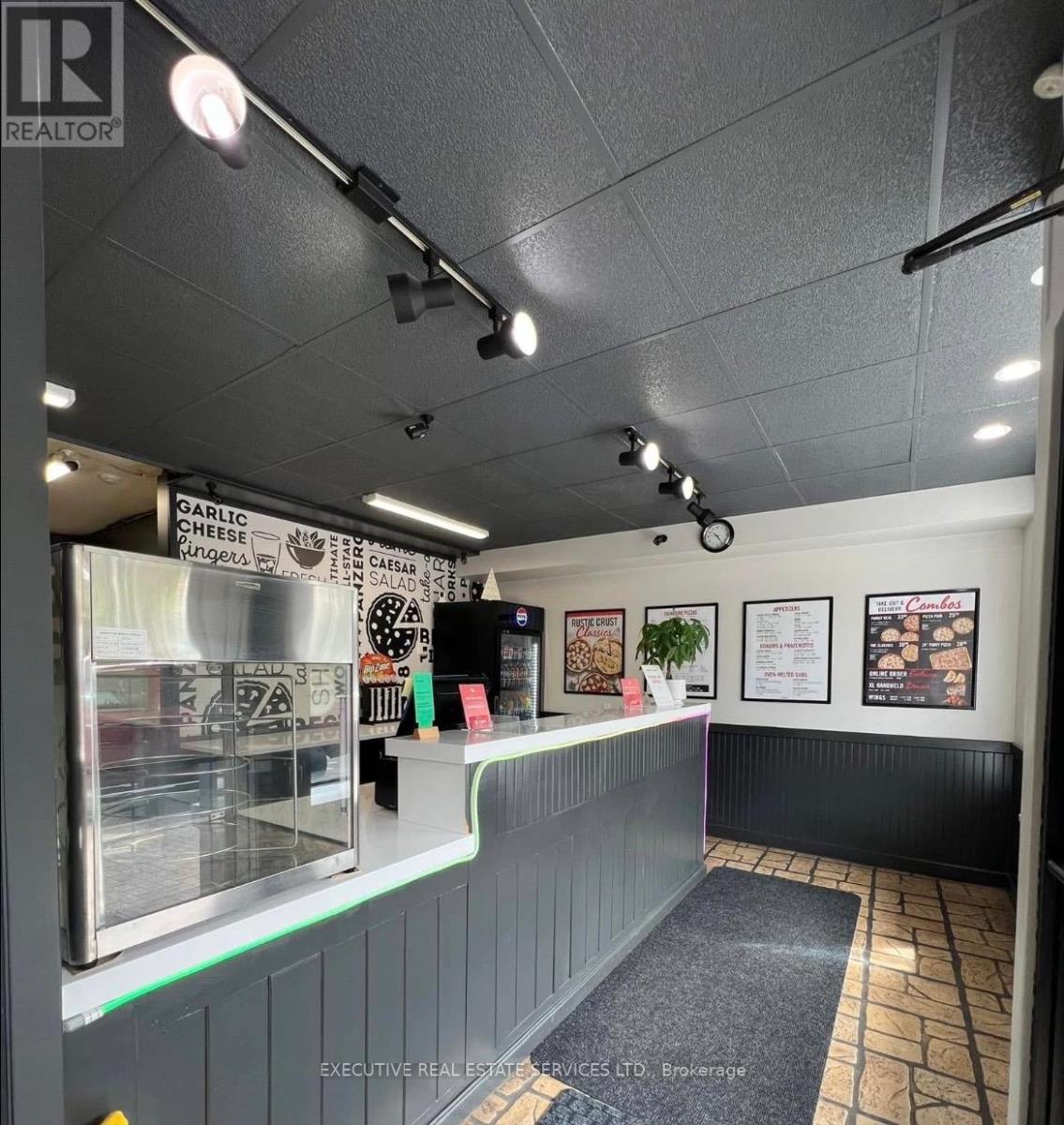 9 - 181 ST ANDREW STREET E, Centre Wellington (Fergus) — photo 3
