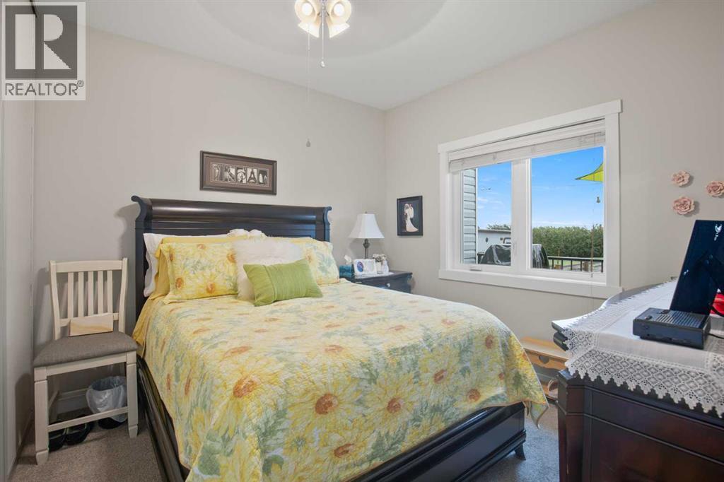 5697 45 Avenue, Lacombe