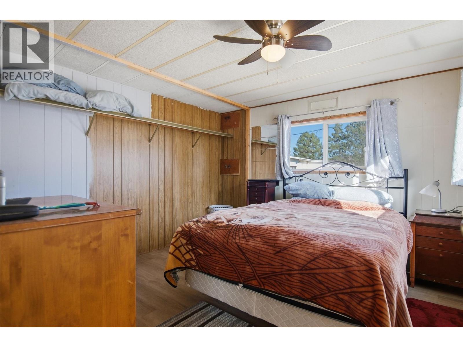 1352 Douglas Street - 22