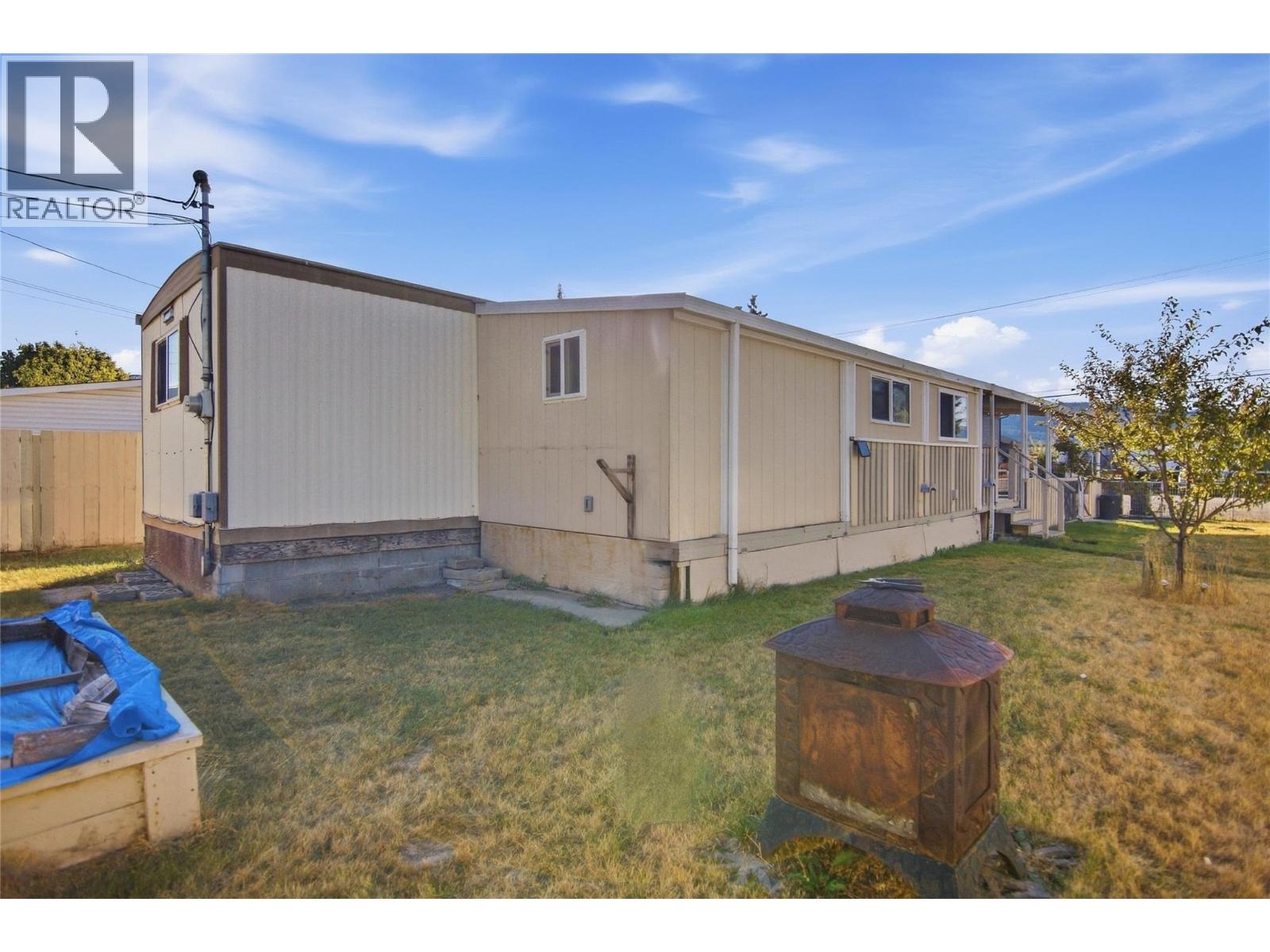 1352 Douglas Street - 31