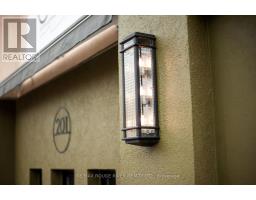 C - 201 Division Street, Cobourg, ON K9A3P6 Photo 8